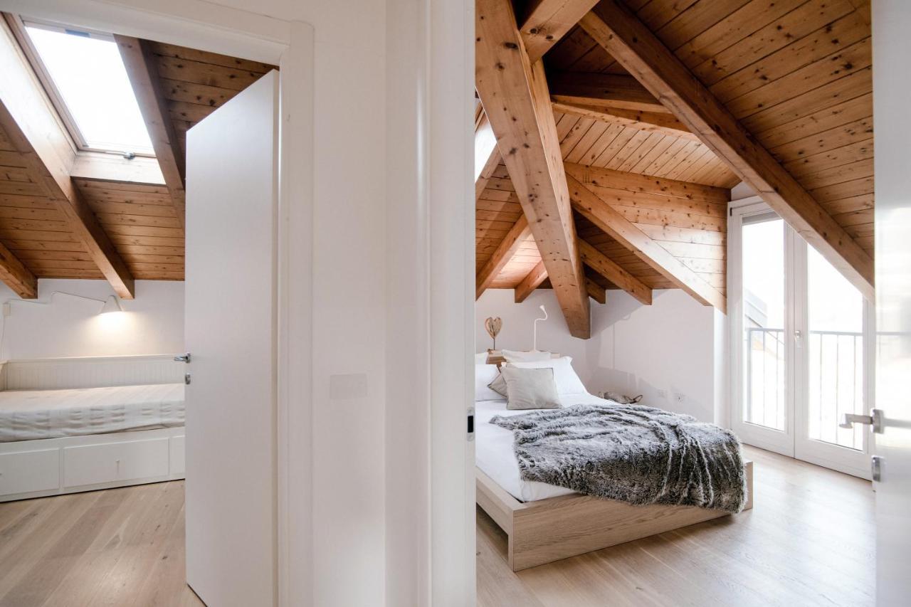 Modern Luxury Attic - Bymyhomeincomo Appartement *